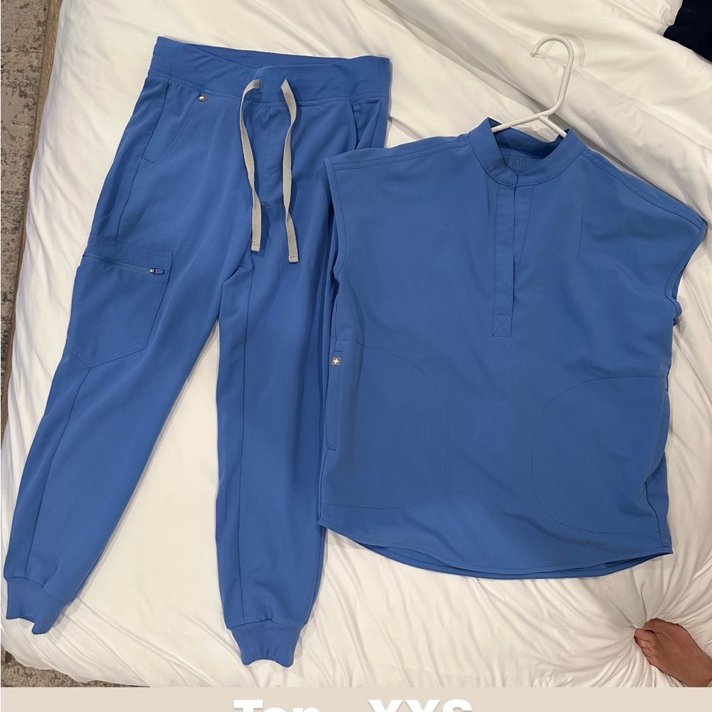 Figs Women’s blue scrubs
